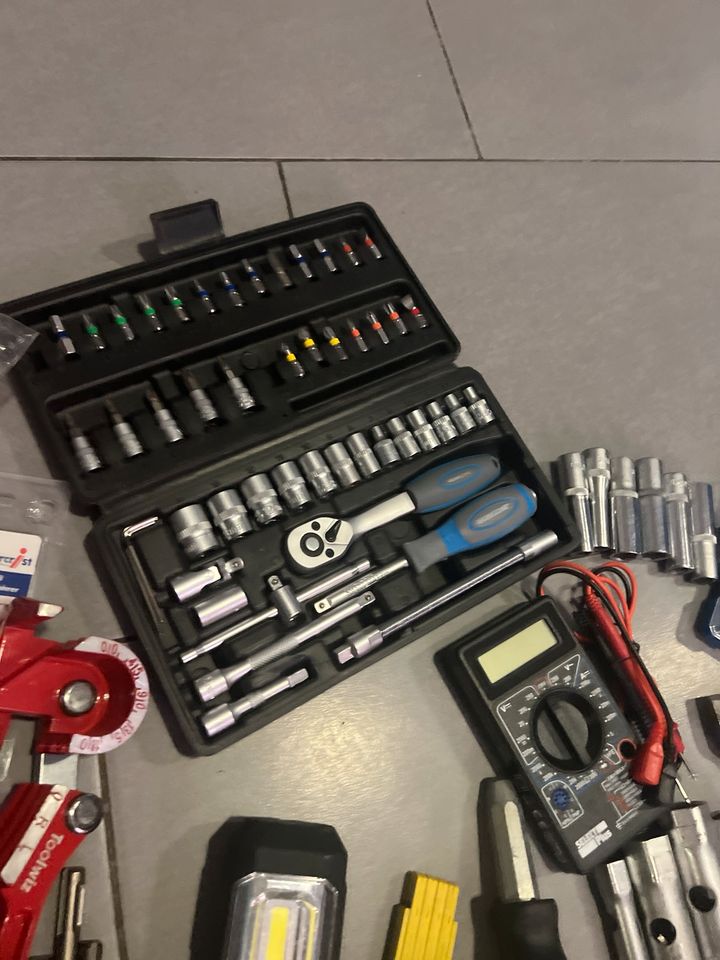 Werkzeug Konvolut Preise auf Anfrage in Oberhausen
