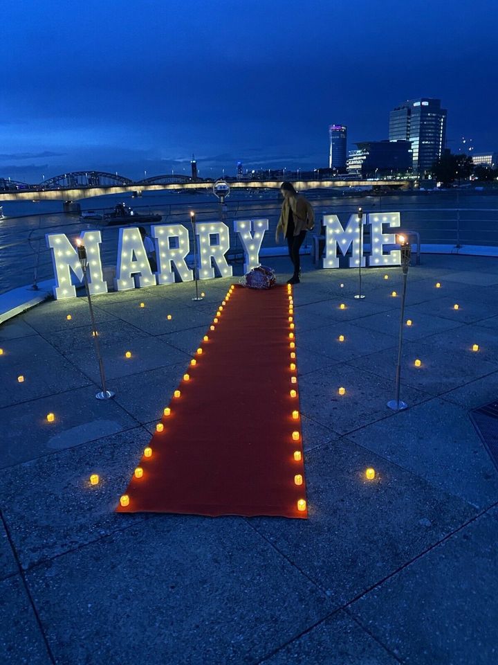 Marry Me XXL Leuchtbuchstaben LED❗️Wir planen deinen Antrag❗️ in Köln