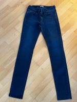 Wunderschöne Jeans von Tommy Hilfiger Neupreis 129,95 Euro München - Bogenhausen Vorschau