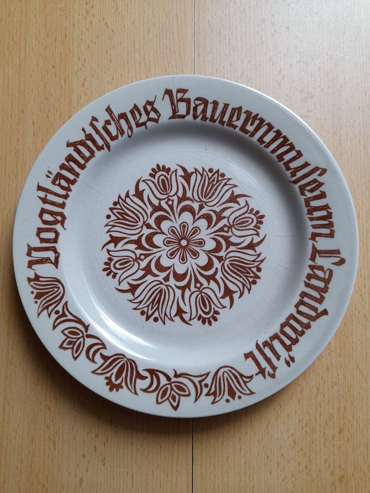 Dessert Porzellan Teller / Dachbodenfund / Sammlerstück in Jößnitz