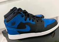 Basketballschuhe Air Jordan 1 Mid Hyper Royal Tumbled Leather Thüringen - Ilmenau Vorschau