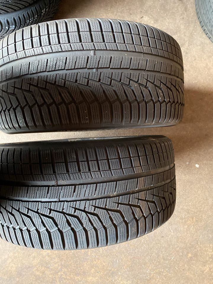 2x Winterreifen Hankook icept Evo2 in 275/40R19 105V in Haiger