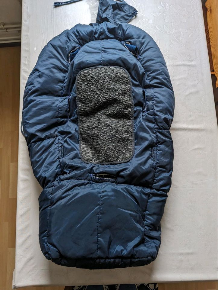 Winterfußsack Kinderwagen in Breitenbrunn