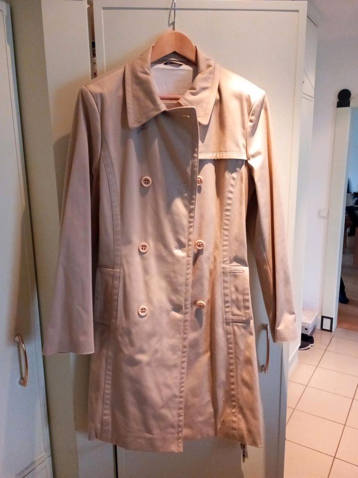 Schicker Mantel Hugo Boss, Damen, beige in Langenhagen