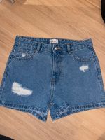 Jeans Shorts blau in Größe M Hessen - Schlitz Vorschau