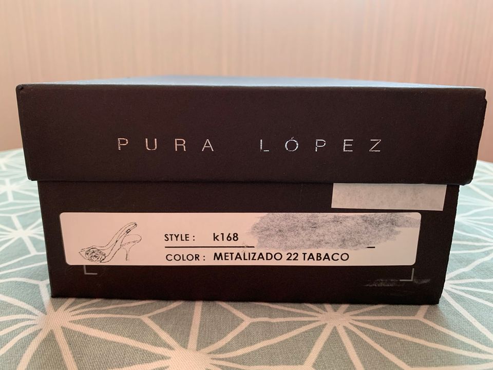 Pura Lopez 37.5 Pumps NEU Gold metallic in Herne