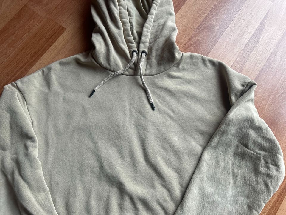 Pulli Jack&Jones Gr. S (176) beige mit Kapuze Top Zustand in Brakel