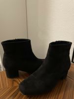 Stiefel Stiefeletten Damen schwarz Wildleder Imitat Größe 38 Berlin - Steglitz Vorschau