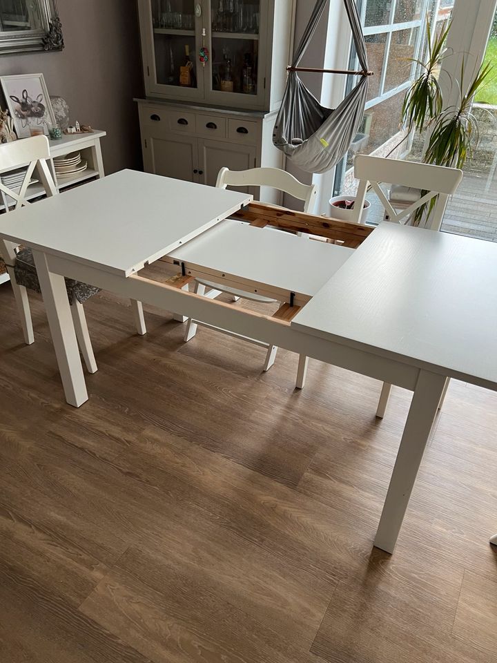 Ikea Esstisch Bjursta ausziehbar 84cm x 140/180/220cm in Selters