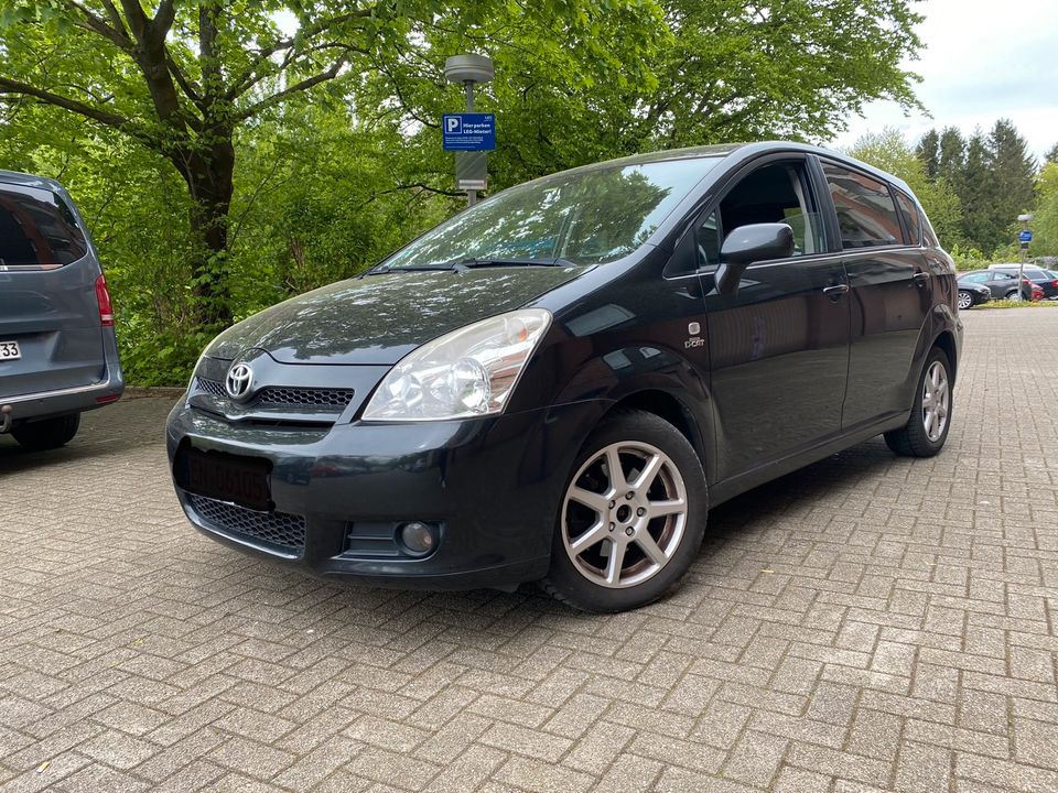 Toyota Corolla Verso 2.2 D-CAT TÜV NEU KLIMA SERVO ANDROID 7 SITZ in Bochum