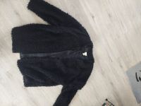 Gr M Fellstrickjacke schwarz von H und M 5 Euro Brandenburg - Hennigsdorf Vorschau