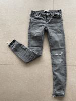 Damen Jeans grau Destroy look Gr. S ZARA Saarland - St. Wendel Vorschau