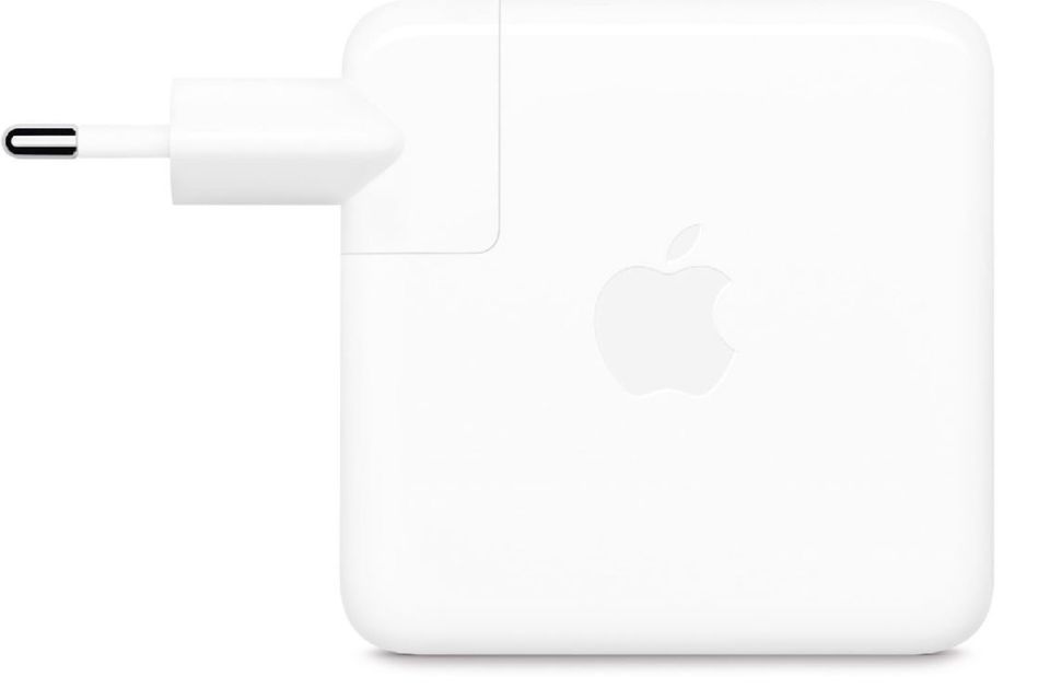 Apple USB-C Power Adapter (67W) in Arnsberg