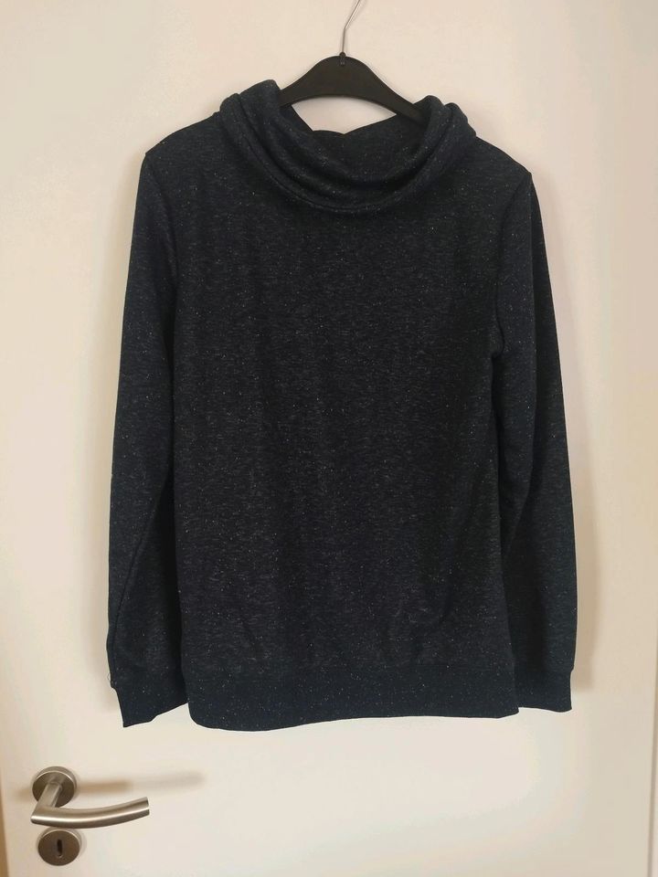 Sweatshirt Pullover mit Stehkragen Größe M - NEU in Zapfendorf