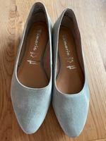 Ballerinas aus Leder neuwertig Gr. 38 Berlin - Marienfelde Vorschau