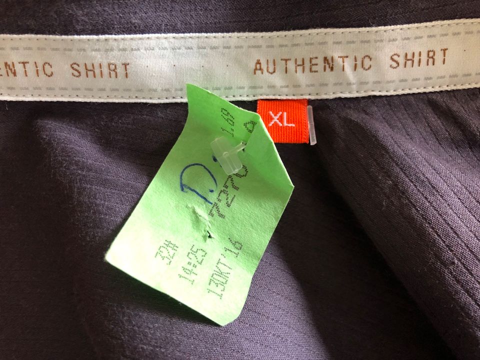 Wie neu HUGO BOSS Hemd lila Gr XL in Hamburg