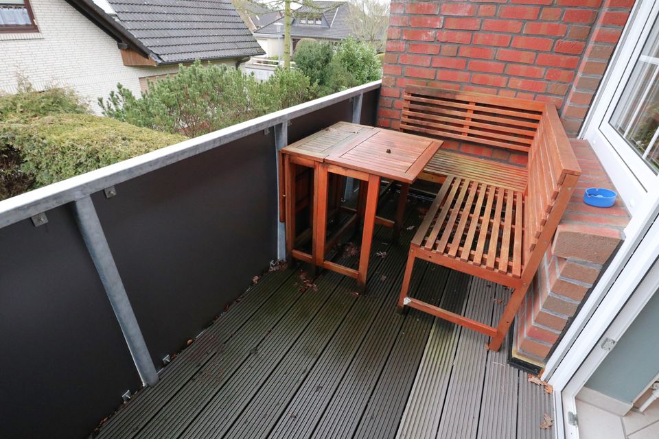 Schöne Dachgeschosswohnung mit Balkon in Westerstede-Ocholt! in Westerstede