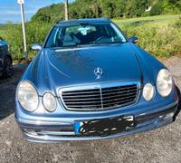 Mercedes w211 220 cdi  Avantgarde Bayern - Marktrodach Vorschau