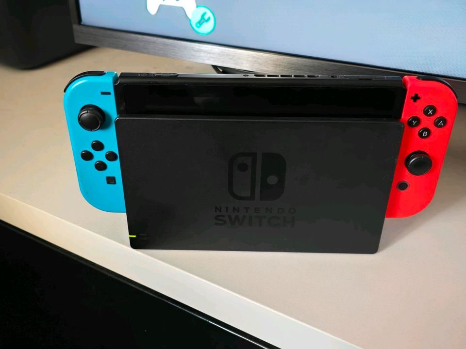 Nintendo Switch mit OVP in Eppingen