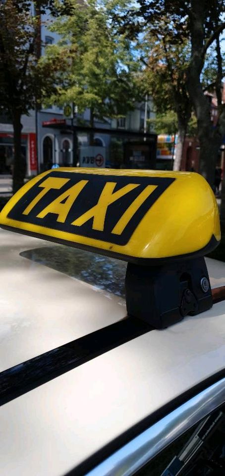 Taxifahrer (m/w/d) für Nachtschicht in Köln gesucht in Köln