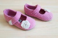 Schuhe Kinderschuhe Gr. 20 Hausschuhe Nordrhein-Westfalen - Sassenberg Vorschau