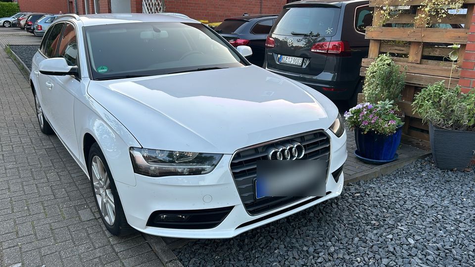 Audi A4 Top Zustand in Weeze