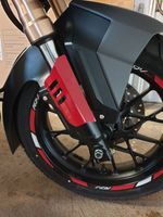 NEU OVP Honda ADV Gabelprotektor schwarz Nordrhein-Westfalen - Elsdorf Vorschau