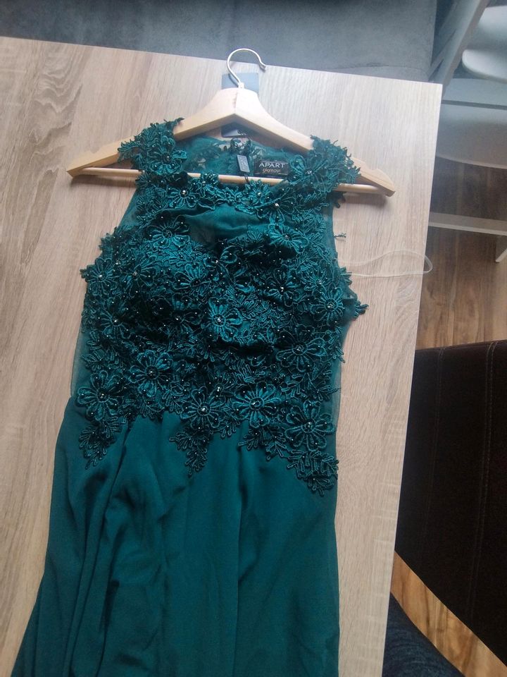 Abendkleid dunkelgrün in Zella-Mehlis