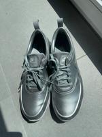 Nike Damenschuhe Silber Größe 40 Baden-Württemberg - Durmersheim Vorschau