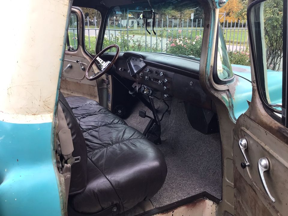 CHEVROLET APACHE PICK UP TRACK 1959 V8 in Übersee