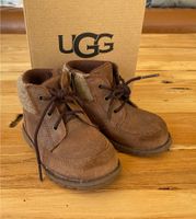 UGG Winterschuhe Kinder Gr. 23,5 original Wolle Sachsen-Anhalt - Burg Vorschau