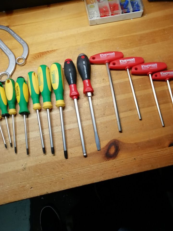 Werkzeugkoffer mit Markenwerkzeug in Mainz