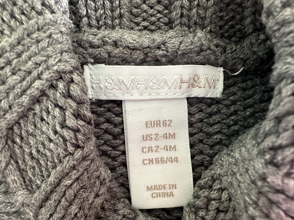 Baby Strickjacke H&M Gr. 62 in Düsseldorf