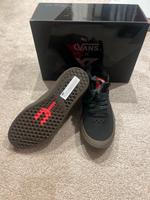 YT Industries Vans BMX Schuhe gr 37 Kr. München - Gräfelfing Vorschau