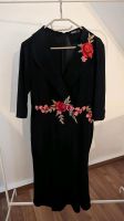 Neu Kleid lang Maxikleid mit Blumenapplikation Shein XL schwarz Sachsen - Neukirch/Lausitz Vorschau