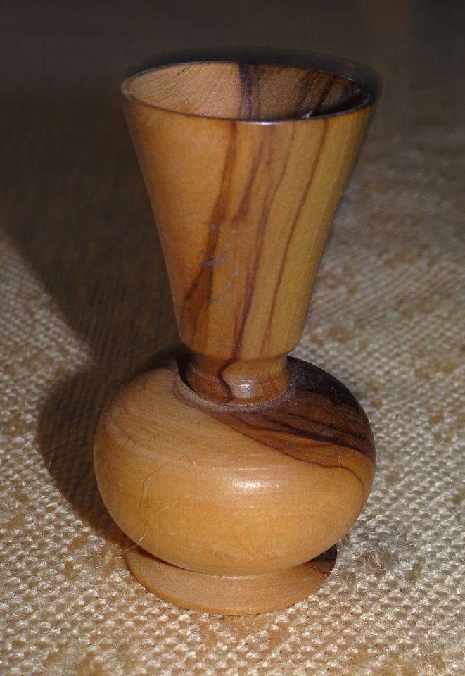 Kleine Holz-Vase aus den 60er/70er Jahren in Königsfeld