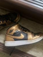 Jordan Schuhe Gold / Schwarz Gr.38 gebraucht Berlin - Spandau Vorschau