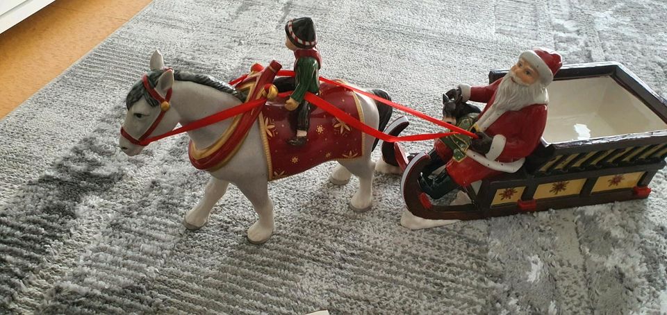 Villeroy Boch Christmas Toys Santa mit Pferdeschlitten in Augsburg