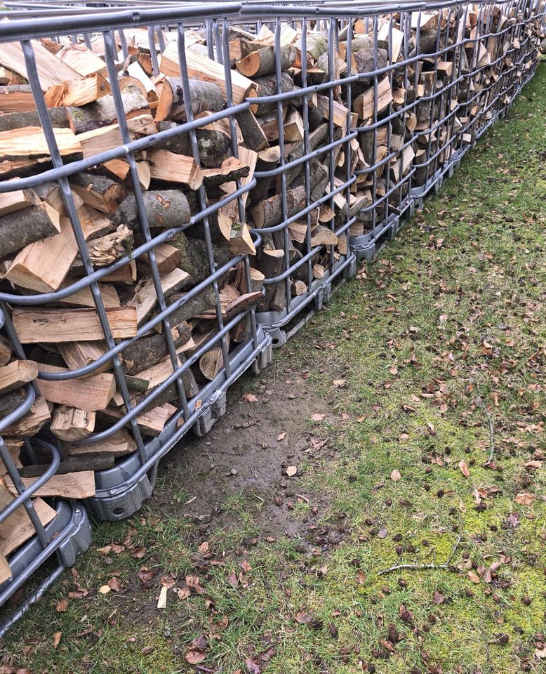 Brennholz trocken oder frisch in Monschau