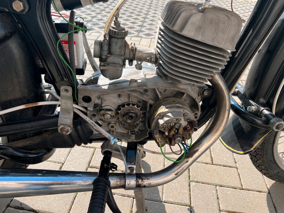 MZ ES 125 Trophy Projekt zum fertig bauen viele Neuteil in Radebeul