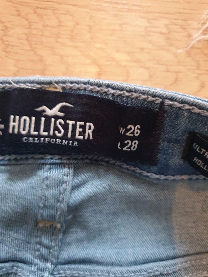 Zara Damen Jeanshose &Hollister in Oberursel (Taunus)