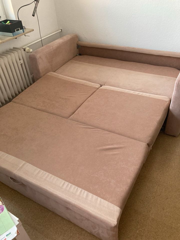 Schlafcouch, beige in Kassel