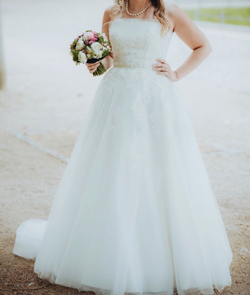 Brautkleid Hochzeitskleid Gr. 38-40/42 (flexibel dank Schnürung) in Berlin