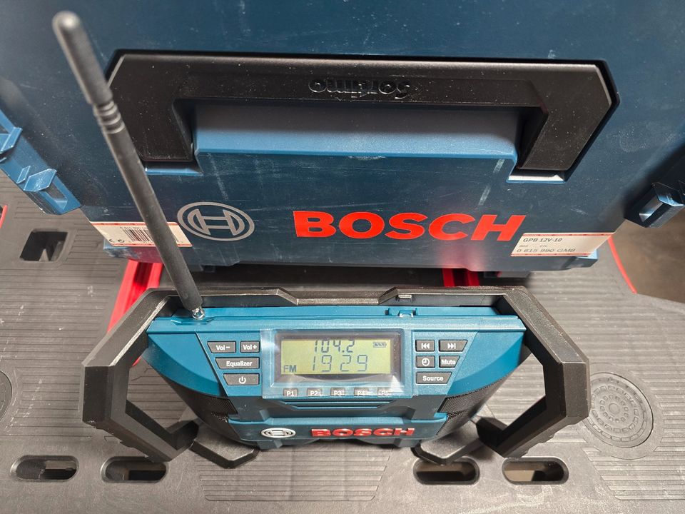 Bosch GPB 12V-10 Professional Akku-Baustellenradio in Monheim am Rhein