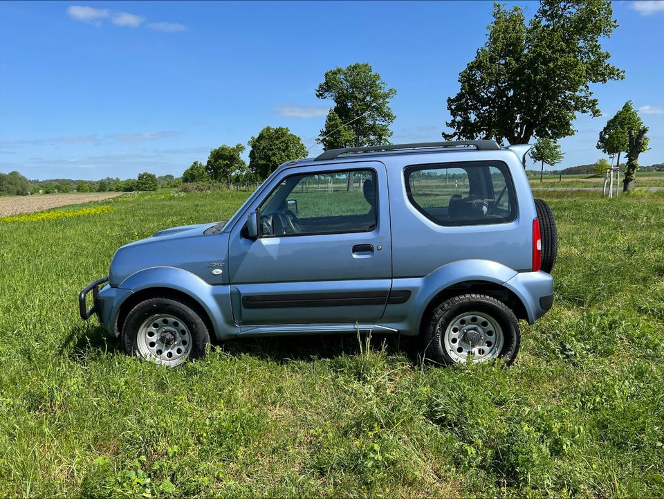 Suzuki Jimny 4WD in Rathenow