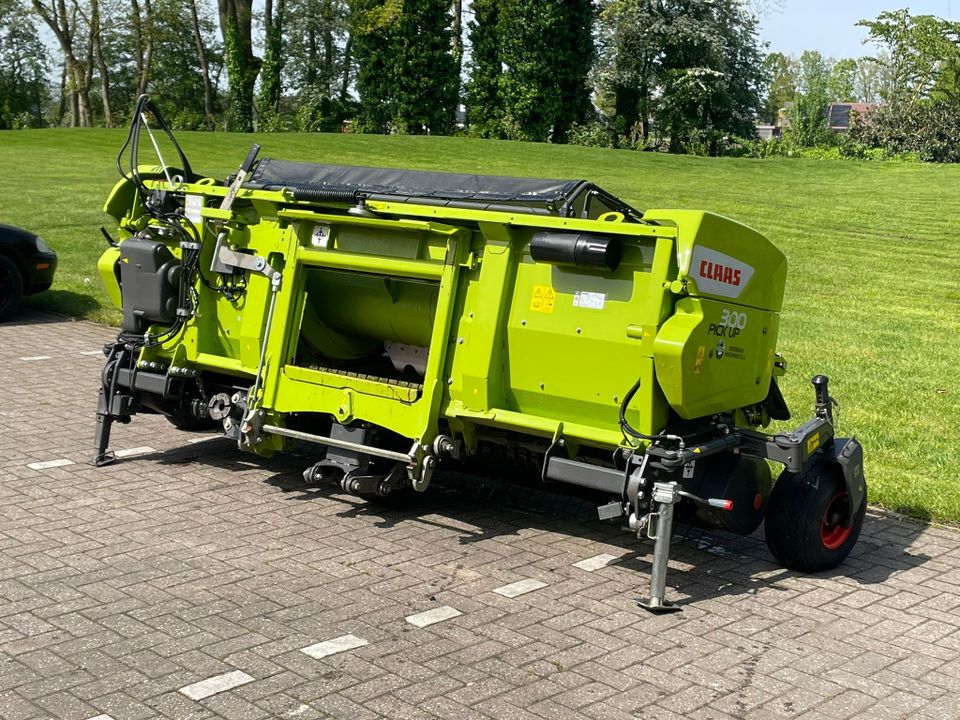 Claas Pick Up 300 in Uelsen