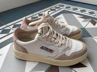 Court Sneaker, AUTRY Größe 37 Nordrhein-Westfalen - Rösrath Vorschau