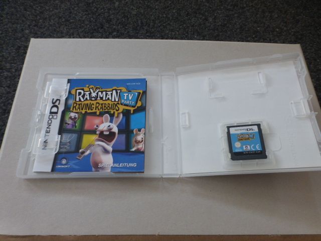 Nintendo DS - Rayman Raving Rabbits - ab 0 Jahre in Fellbach