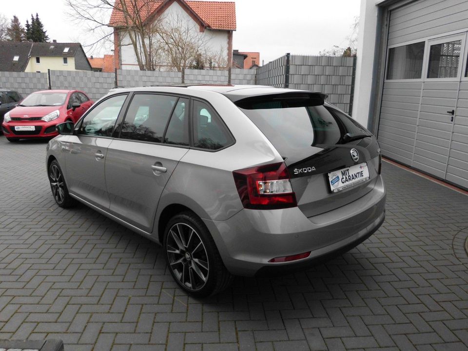 Skoda Rapid 1.6 TDI Sport 1.HAND,PANORAMA,SHZ,PDC,TEMP in Gronau (Leine)