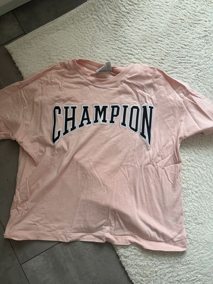 Champion t-Shirt in Eschweiler